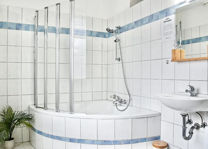 Апартаменты Deluxe! Hbf-naehe Mit Kingsize-bett, 65 M2 *